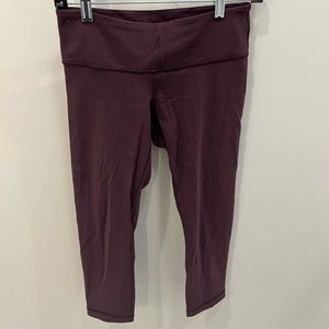 Lululemon Cropped Wonder Under Leggings